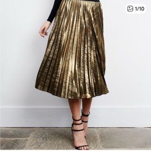 Avec Les Filles Gold Skirt NWT